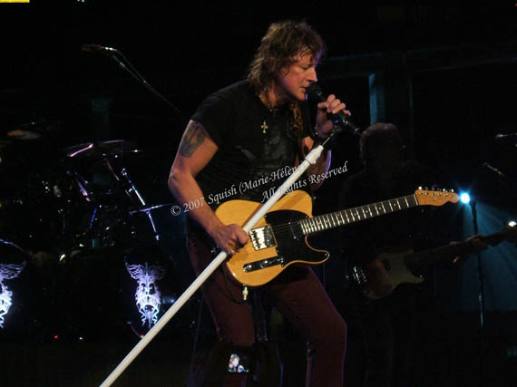 Bon Jovi - Bell Centre, Quebec, Canada (November 15, 2007)
